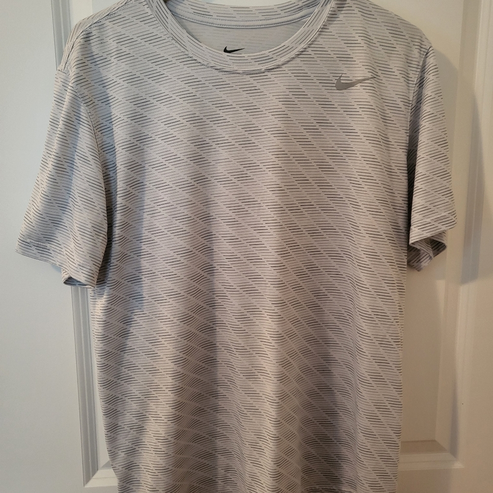Nike dri-fit men shirt
